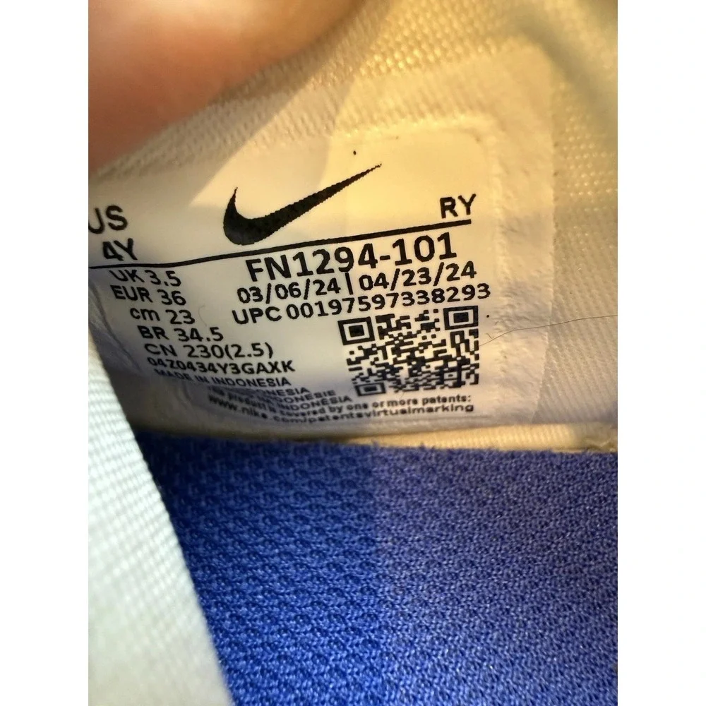 New Nike Flex Runner‎ 3 4Y No Box